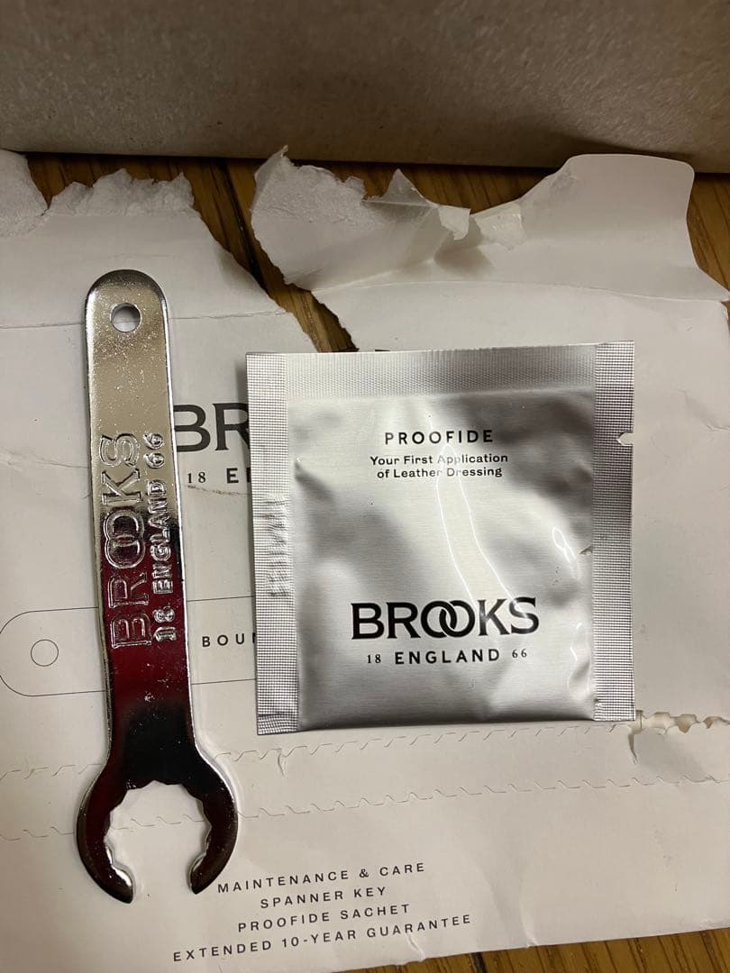 BROOKS B17 \"HONEY\" サドル　レザー