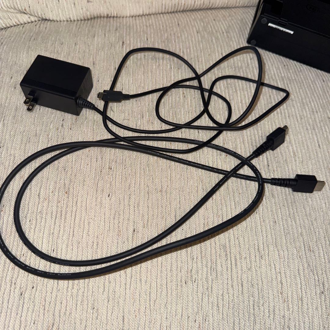 ニンテンドーSwitch 本体　グレー