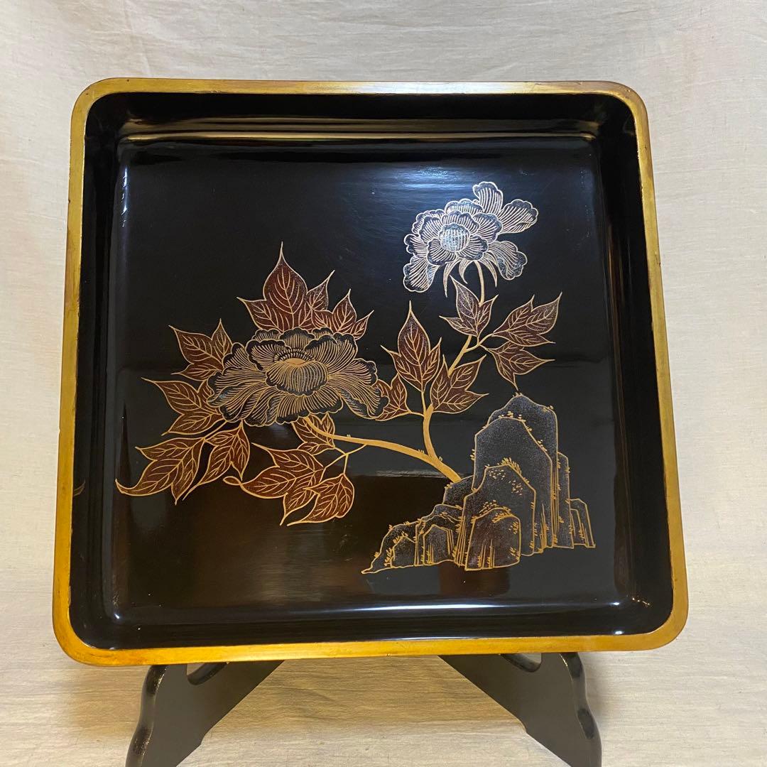 輪島塗　角盆　蒔絵　金彩　牡丹文　蝶文　2客