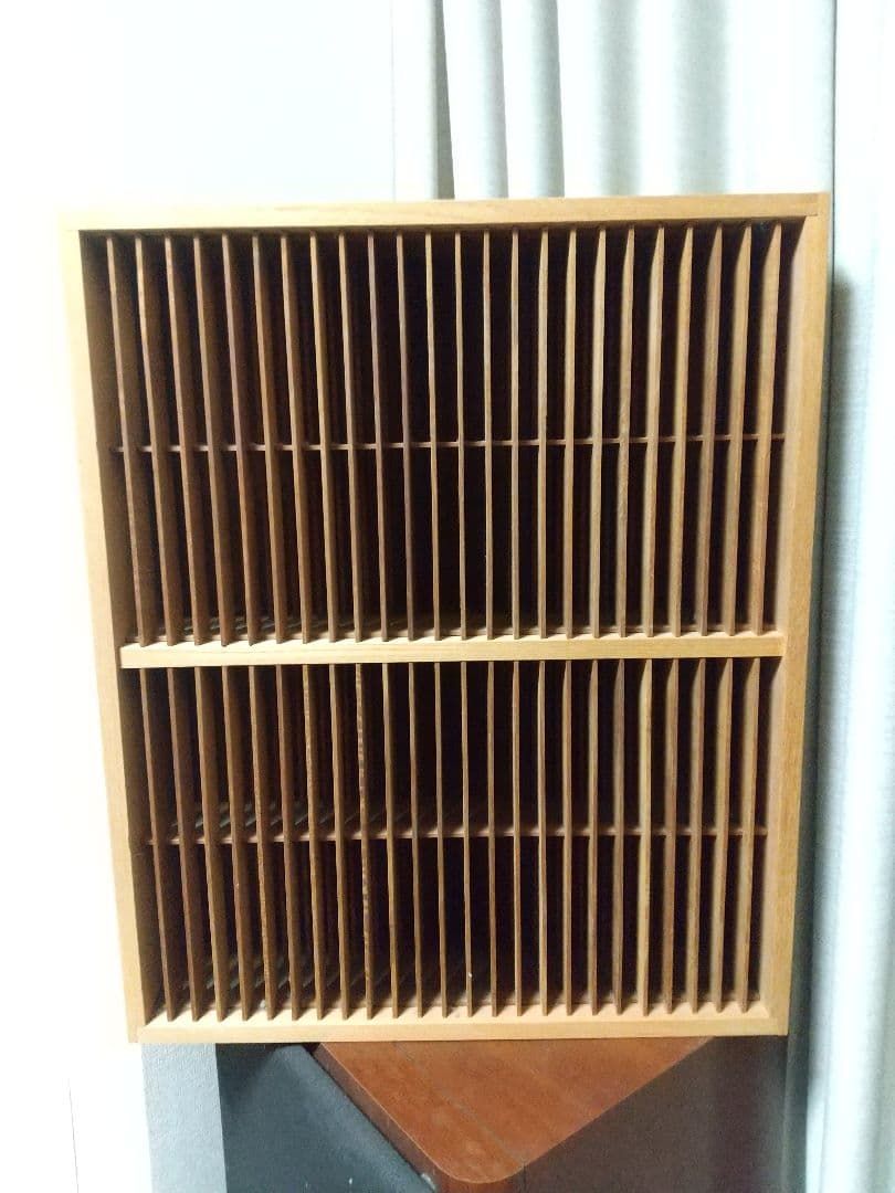 木製CD収納棚100枚 仕切り板シンプル25枚×4段