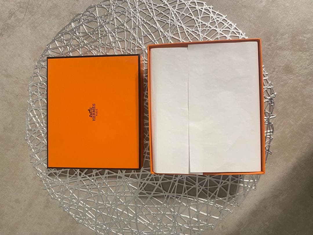 エルメス ヘアゴム・シュシュ ブラック　本革　2025年　HERMES