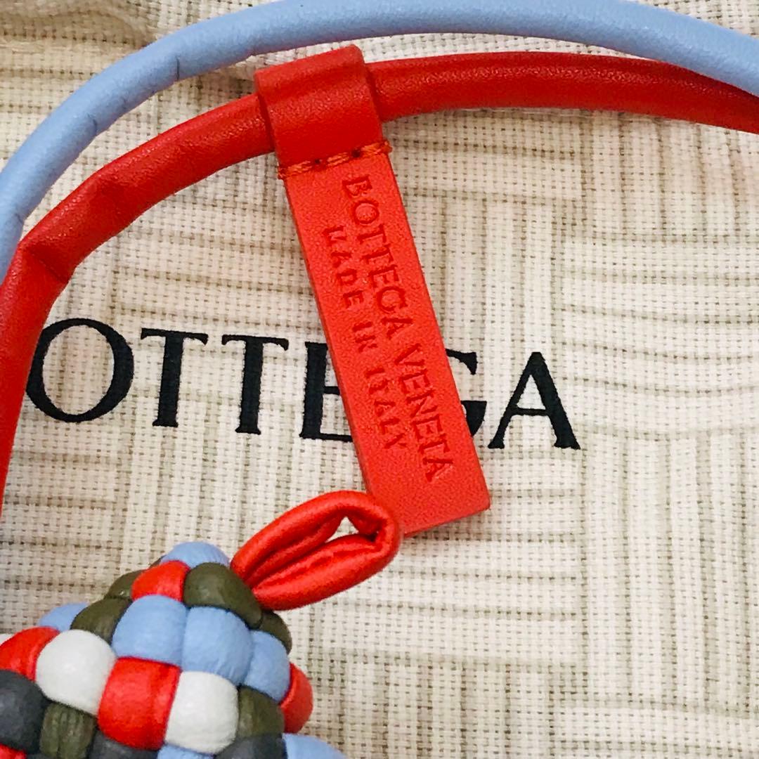BOTTEGA VENETA ドッグチャーム レザー キーホルダー