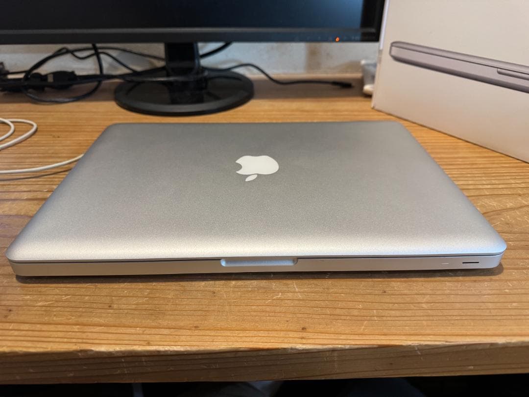 MacBook Pro 13インチ corei7 メモリ16G SSD128G