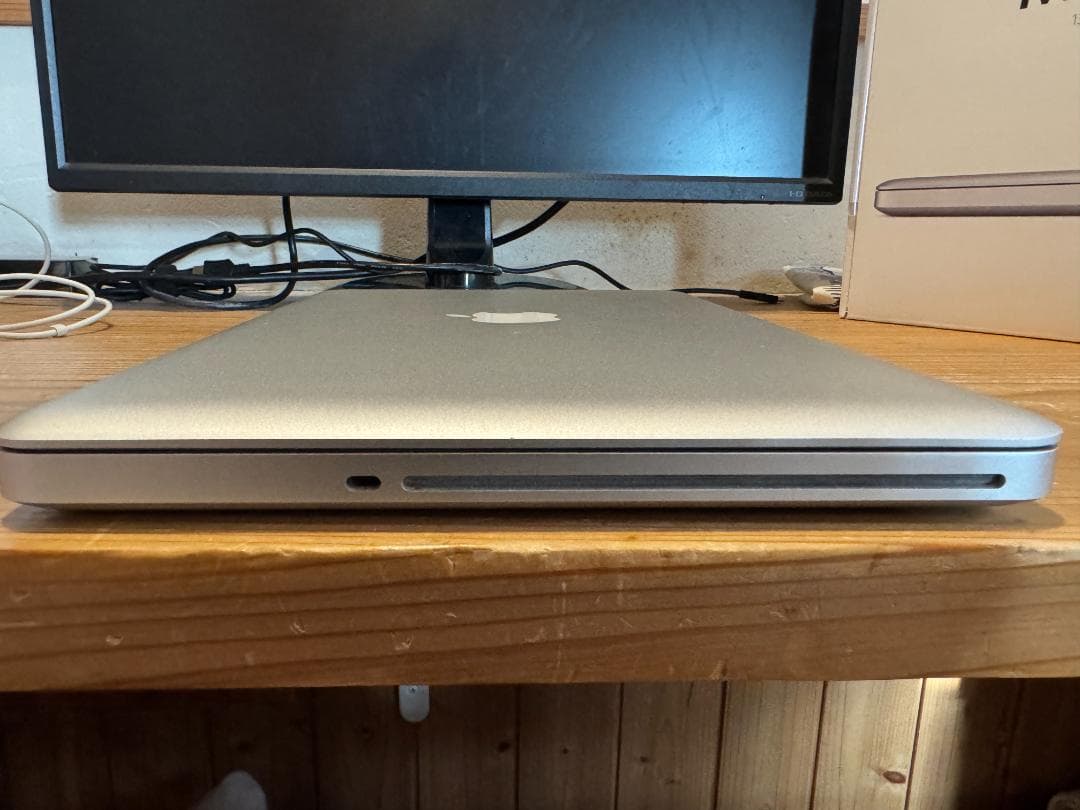 MacBook Pro 13インチ corei7 メモリ16G SSD128G