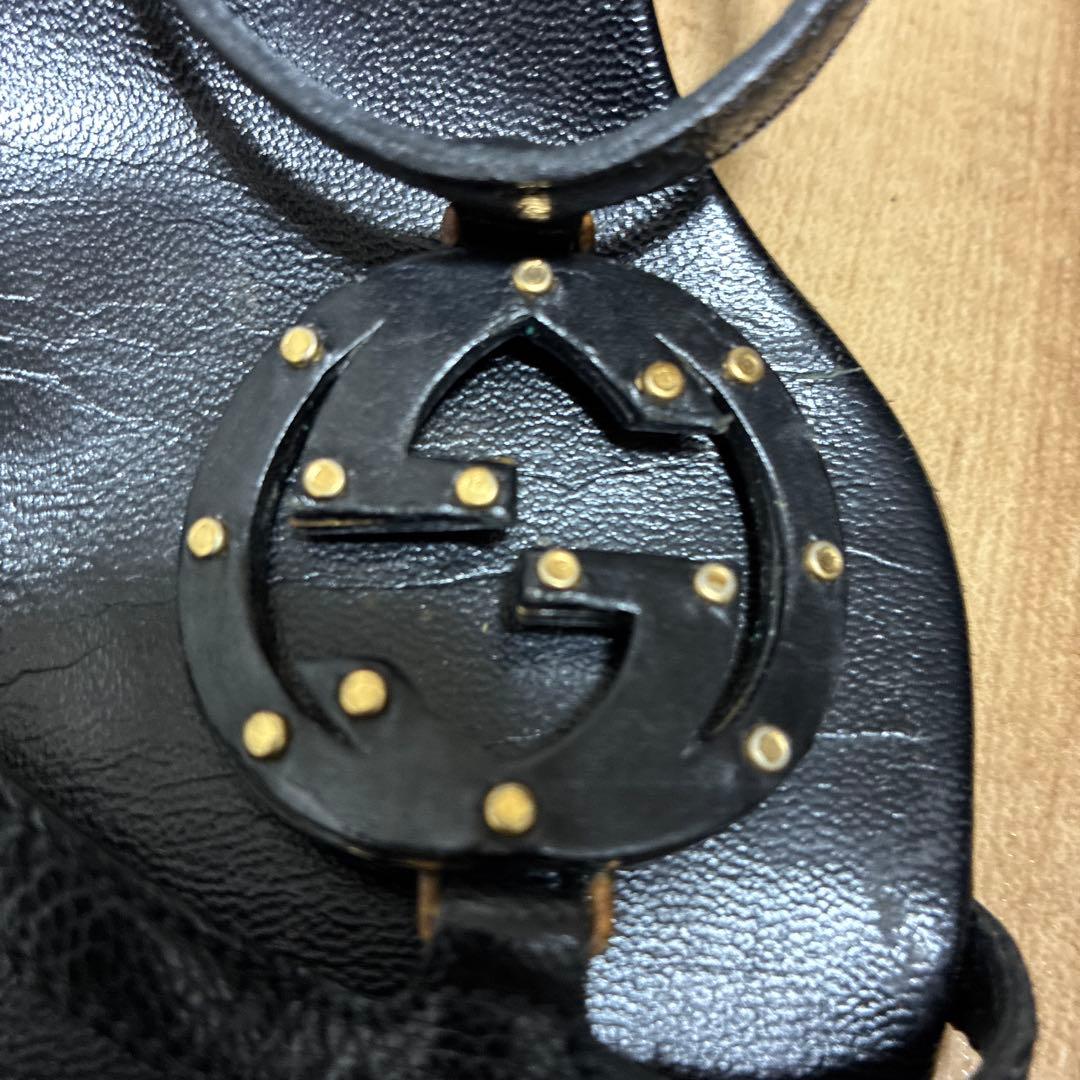 Gucci ブラックレザー ハイヒール