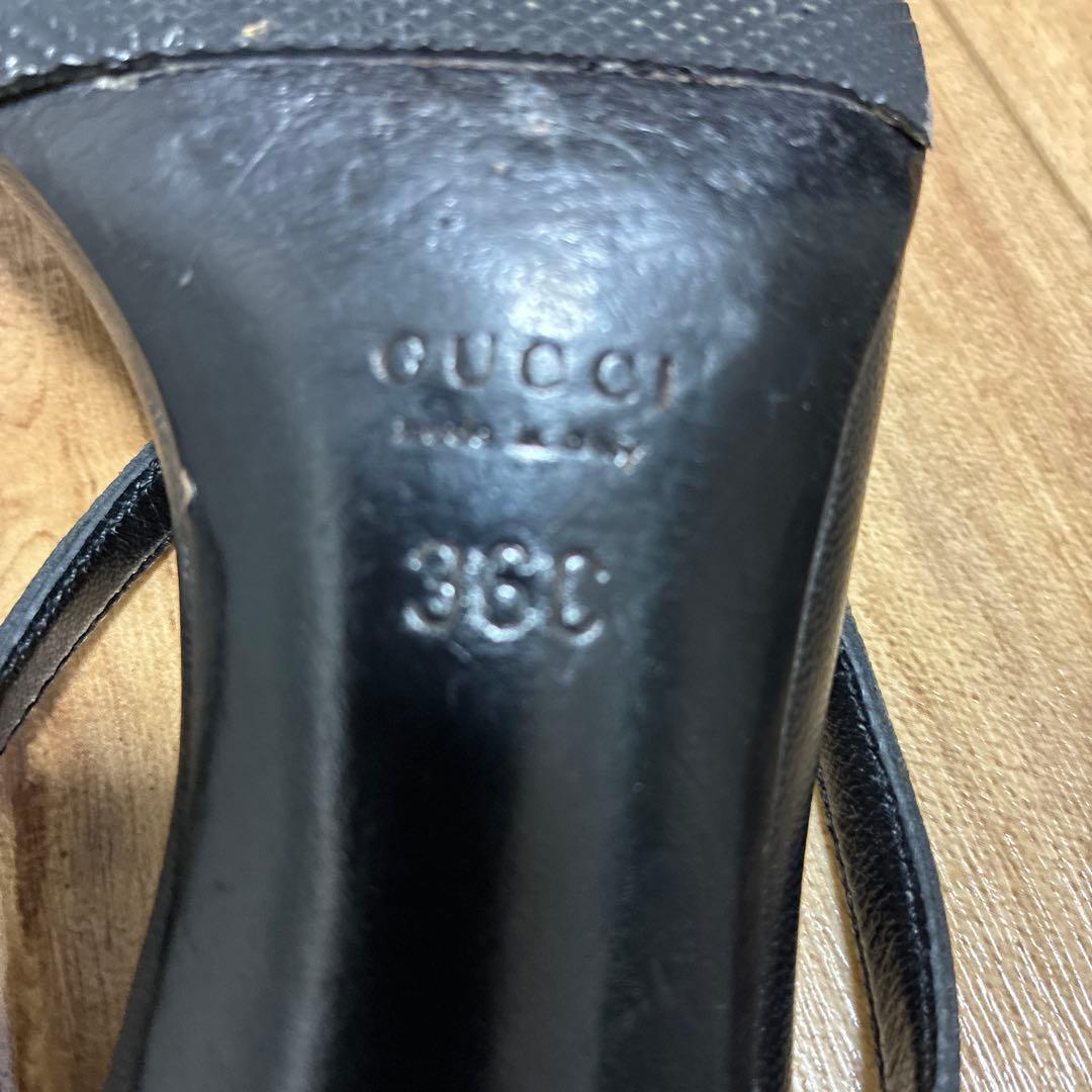 Gucci ブラックレザー ハイヒール
