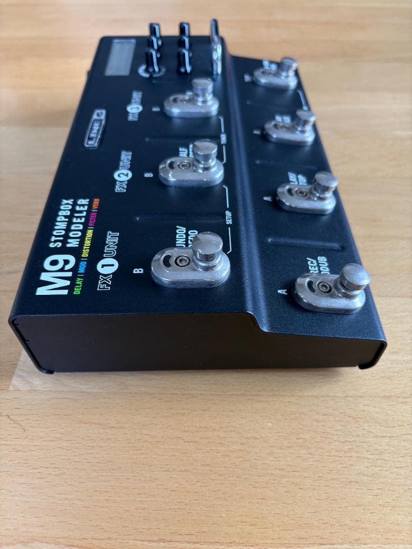ギター LINE6 M9 Stompbox Modeler