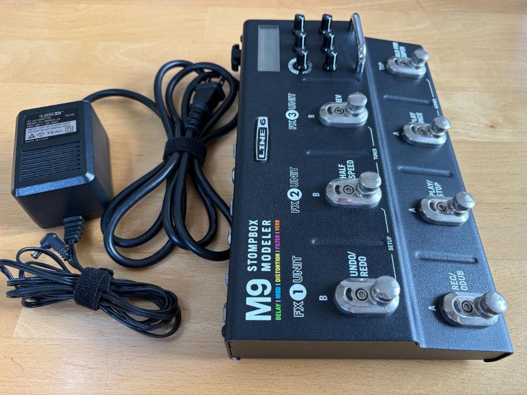 ギター LINE6 M9 Stompbox Modeler