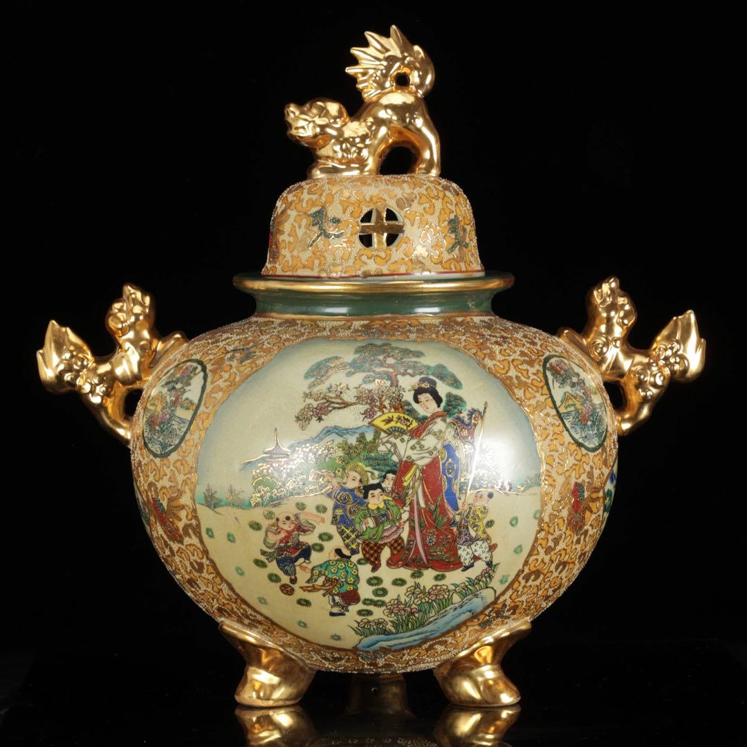 薩摩焼 金襴手色絵金彩 着物美人唐子風景窓絵付 獅子耳大香炉 高さ44cm