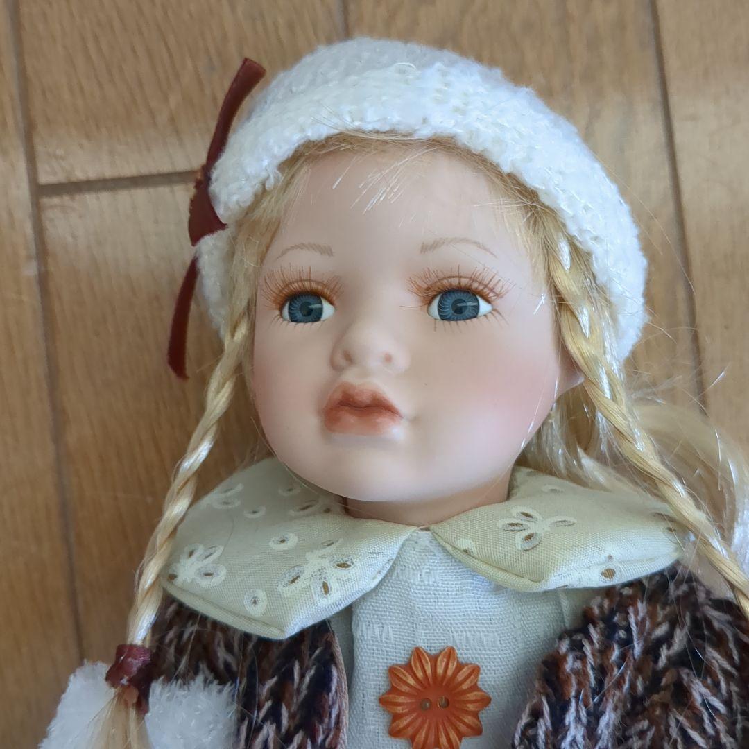 Porcelain Doll ポーセリンドール　ディスプレイスタンド付