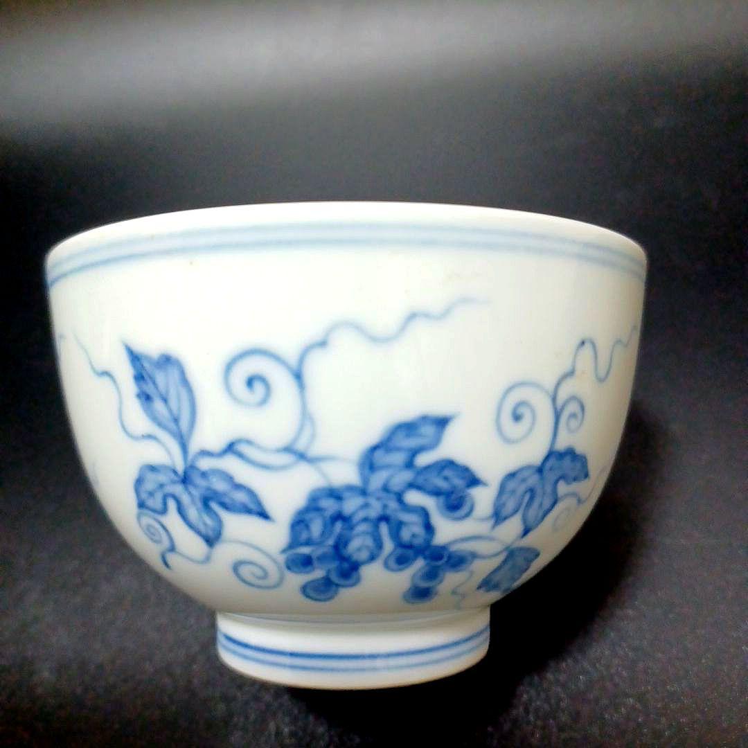 明　染付け葡萄文茶碗　中国古美術