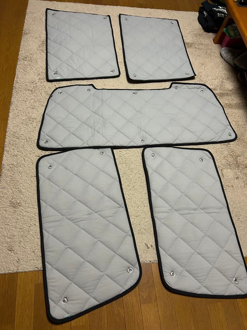 Aizu カーフィルムセット グレー ブラック ランクル80用リア5枚セット