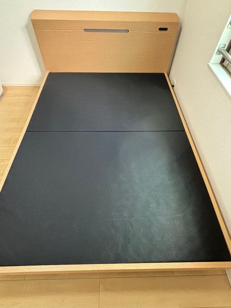 ベッドフレーム Mai