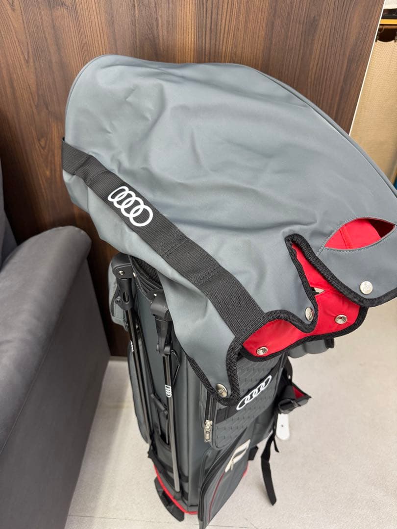Audi ゴルフバッグ・キャディバッグ グレー