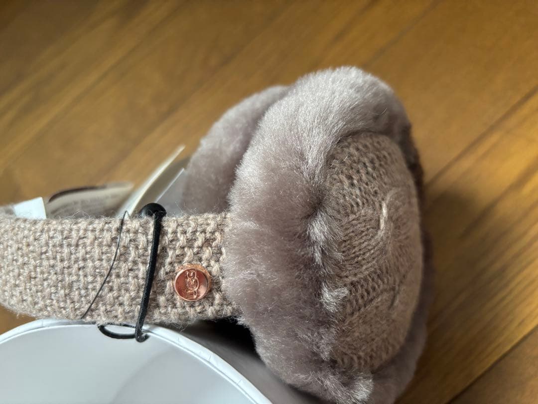 【くみっきー】UGG Wired Ear Muffs ヘッドホン　ベージュ