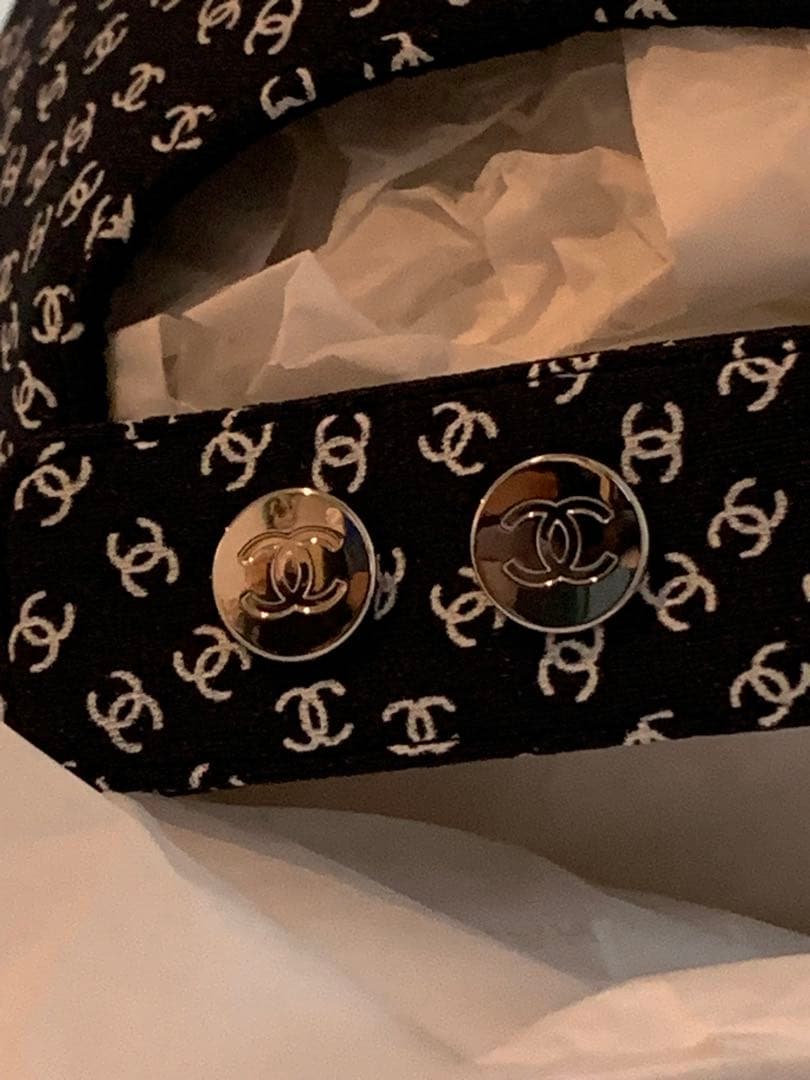 お箱付き✨新品未使用✨2025CHANELココビーチキャップ✨顧客先駆け購入