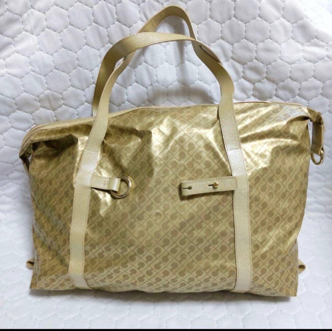 えるこ様ご購入分！GHERARDINI ゴールド ボストンバッグ ポーチ付