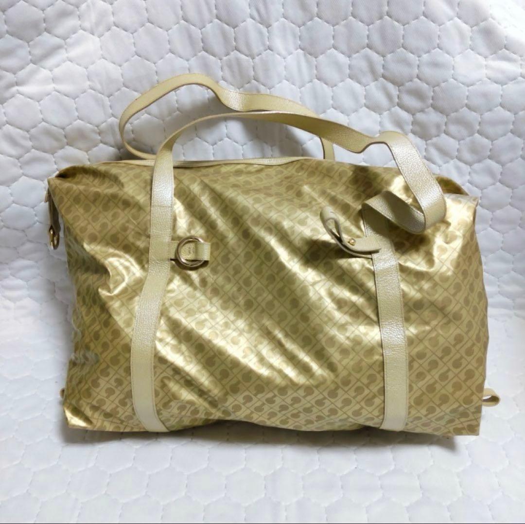 えるこ様ご購入分！GHERARDINI ゴールド ボストンバッグ ポーチ付