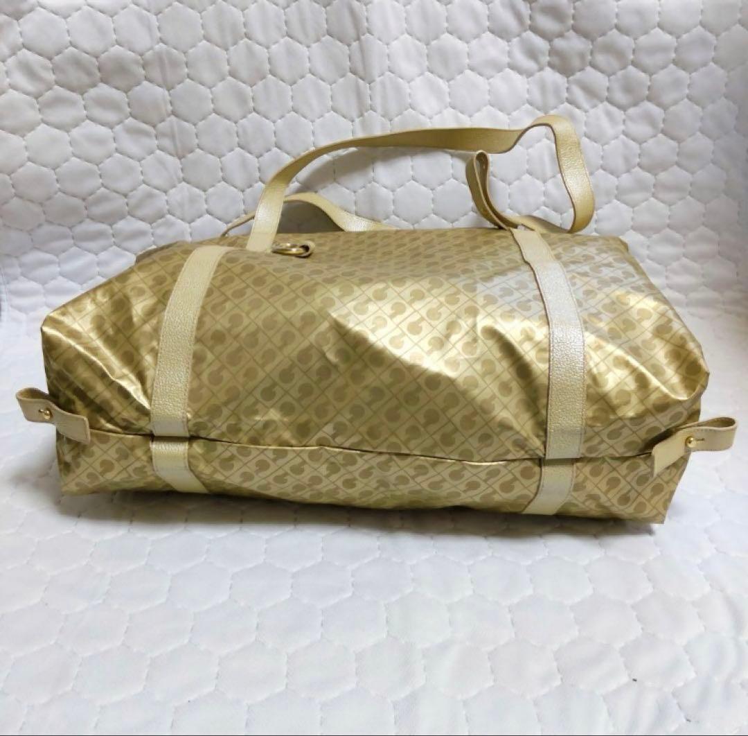 えるこ様ご購入分！GHERARDINI ゴールド ボストンバッグ ポーチ付