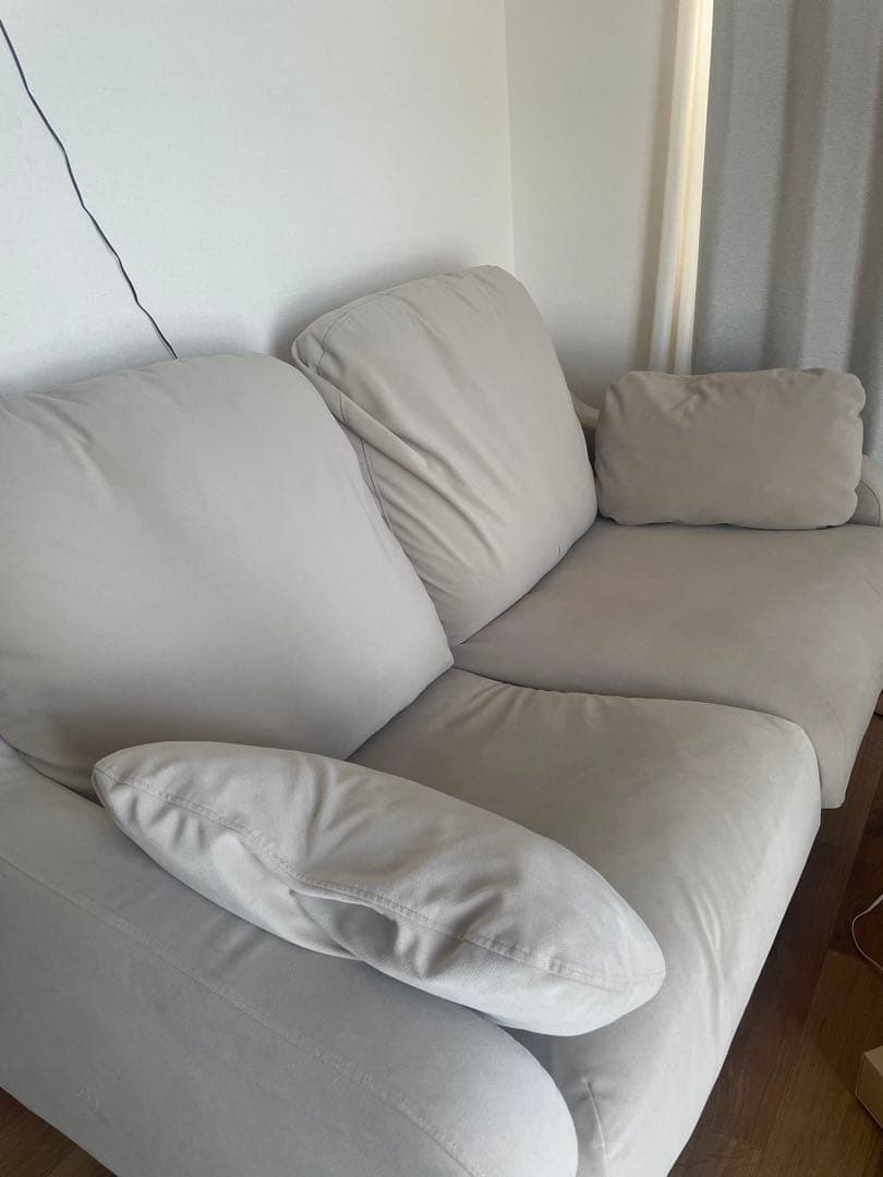 IKEA VINLIDEN 2人掛けソファ