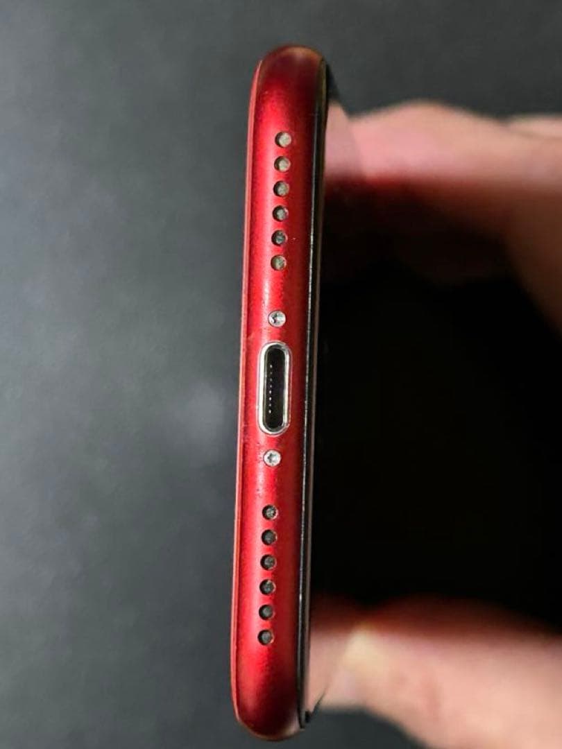 iPhone 8 レッド64GB美品docomo