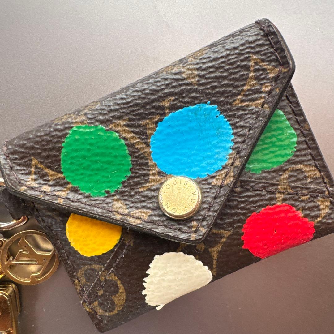 Louis Vuitton 草間彌生 ドット柄 ケース付きキーリング