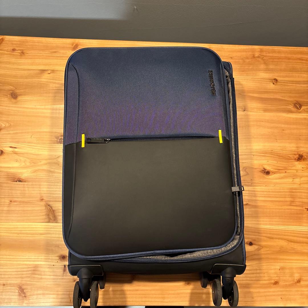 Samsonite サムソナイト　STRARIUM 機内持ち込み可