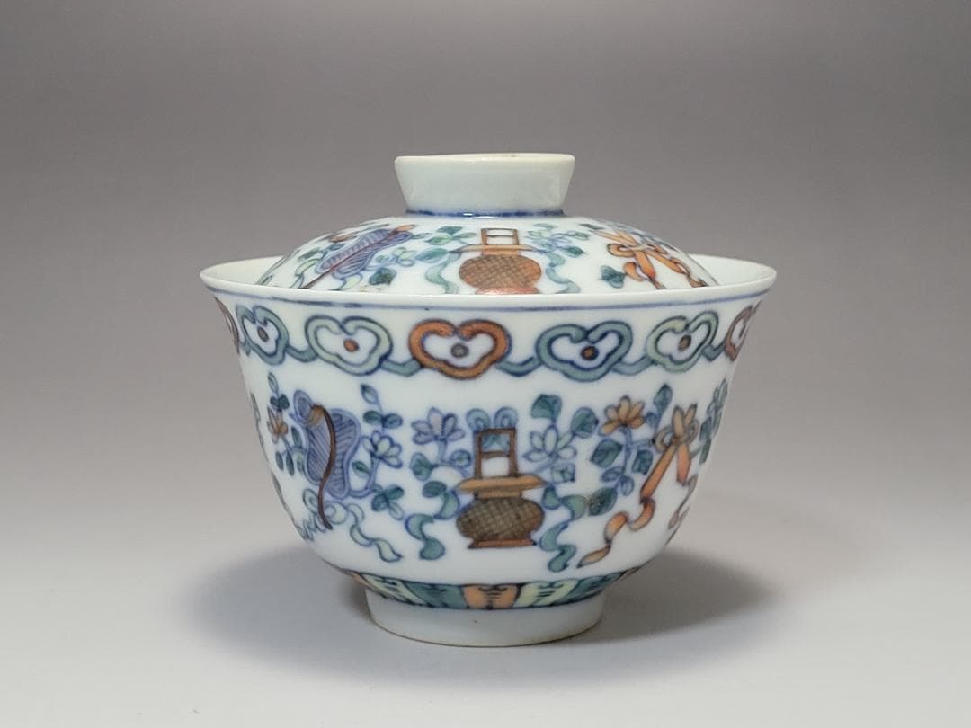 染付色絵 吉祥紋 蓋茶杯 「大清光緒年製」銘 明清時代 幅約9cm