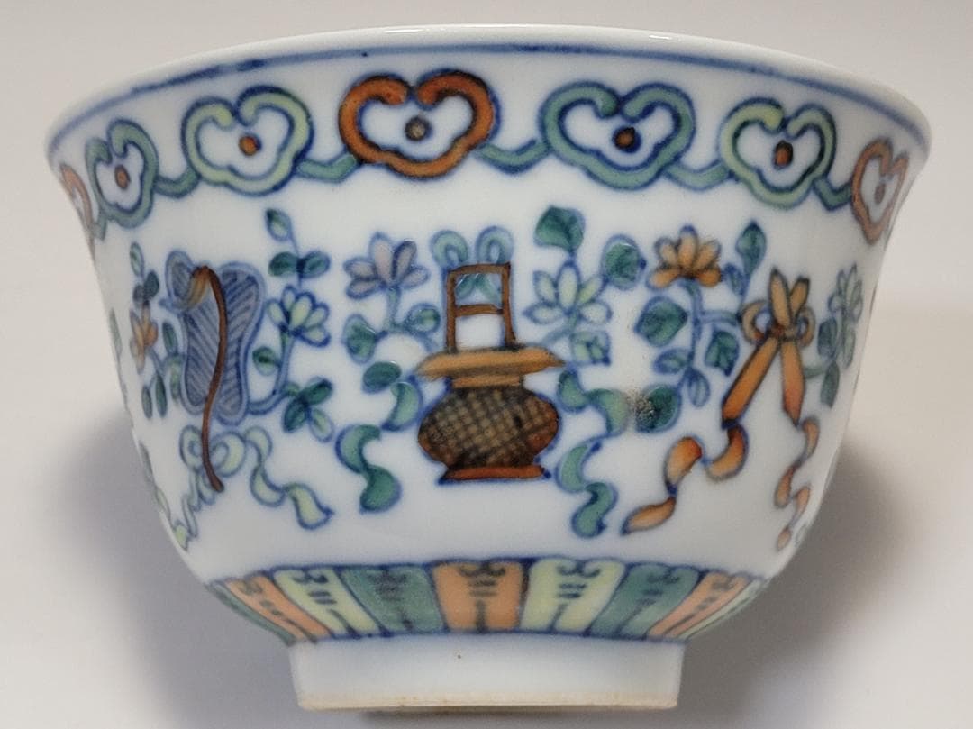 染付色絵 吉祥紋 蓋茶杯 「大清光緒年製」銘 明清時代 幅約9cm