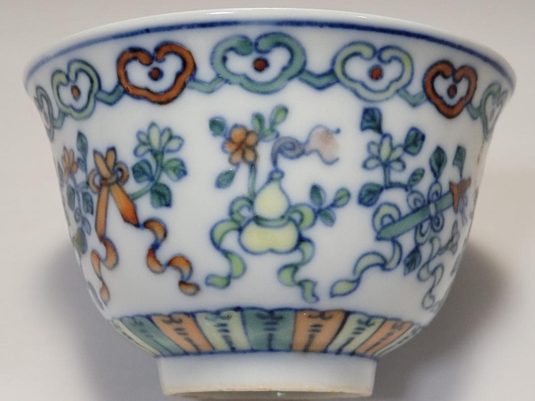 染付色絵 吉祥紋 蓋茶杯 「大清光緒年製」銘 明清時代 幅約9cm