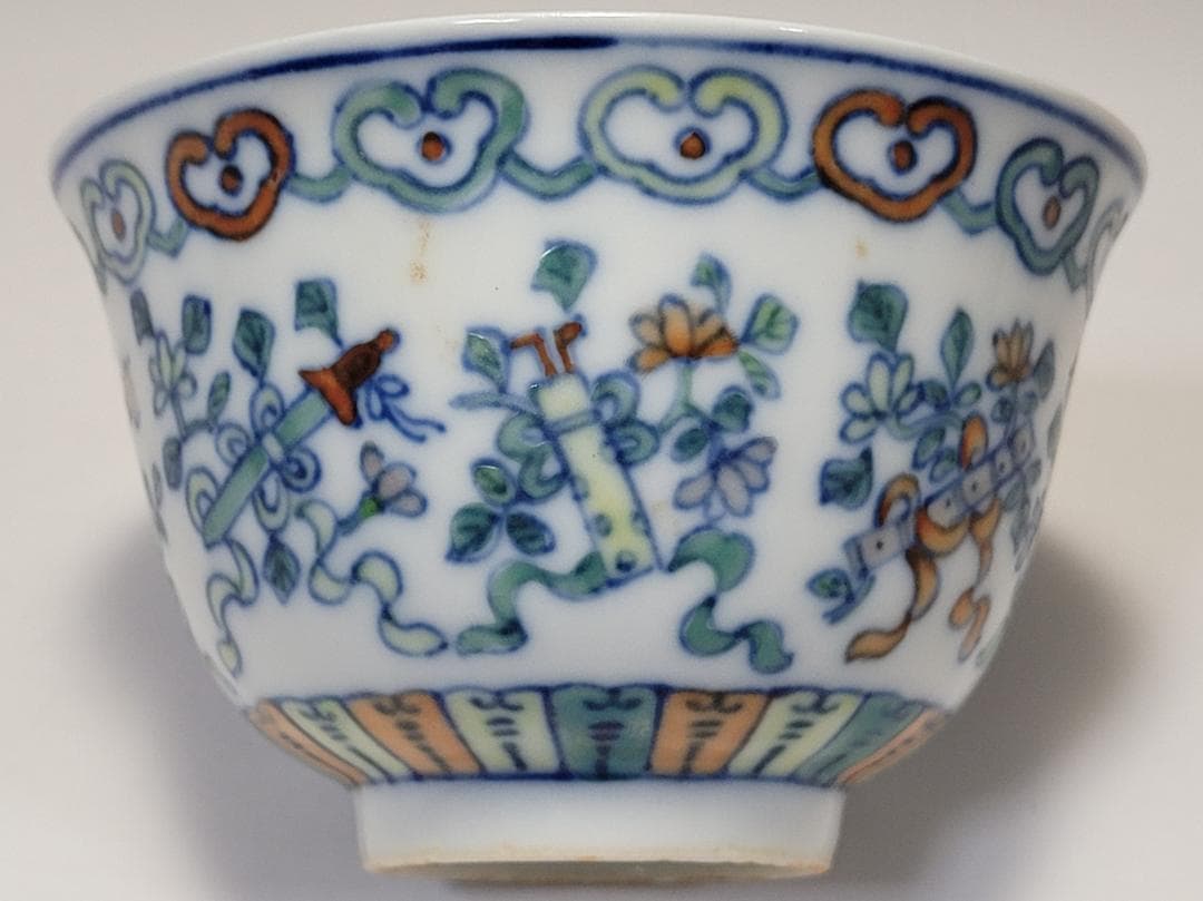 染付色絵 吉祥紋 蓋茶杯 「大清光緒年製」銘 明清時代 幅約9cm