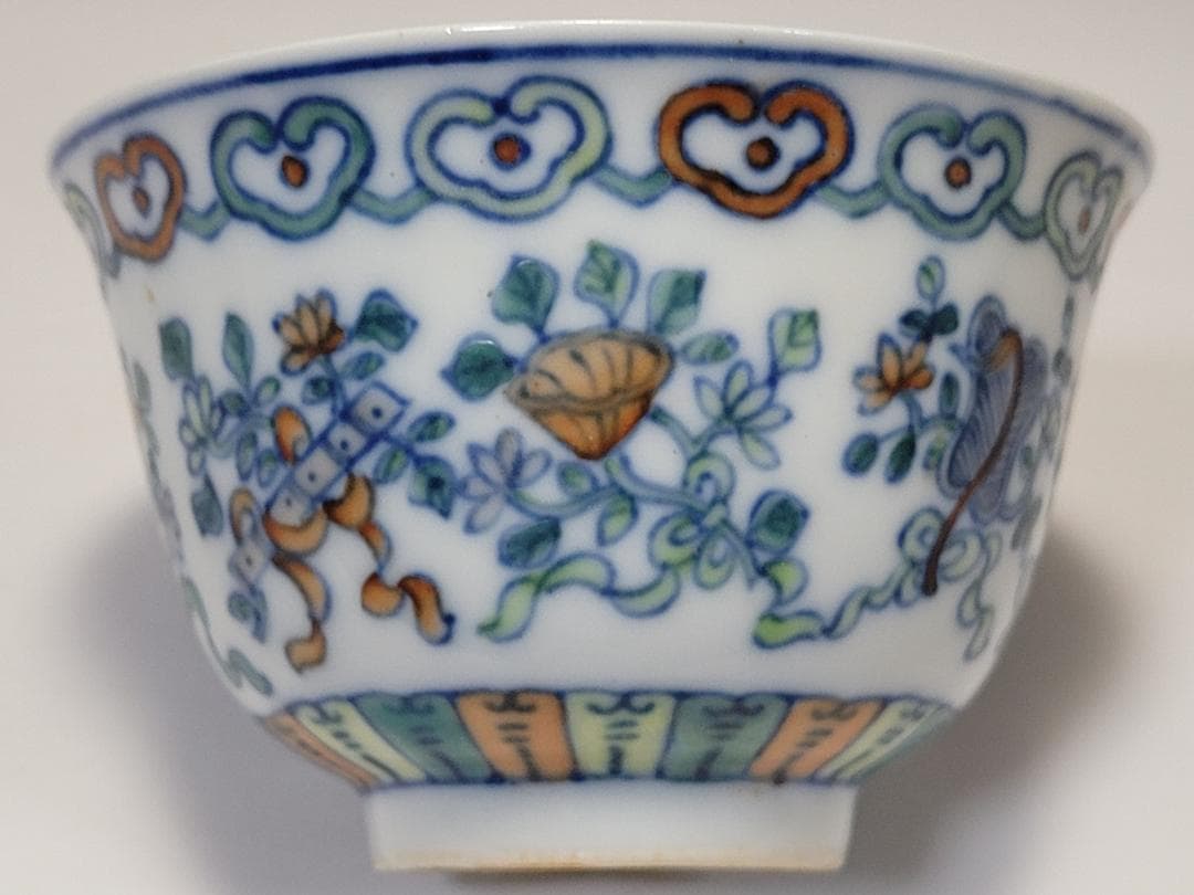 染付色絵 吉祥紋 蓋茶杯 「大清光緒年製」銘 明清時代 幅約9cm