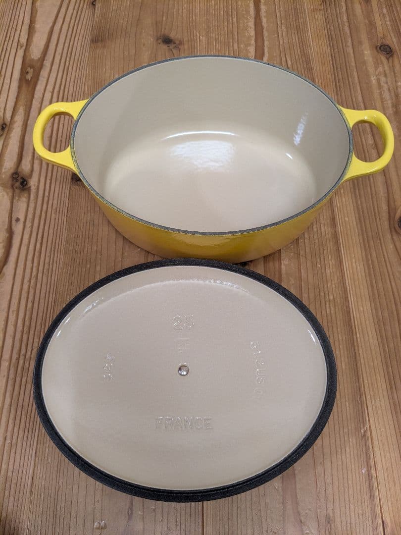 Le Creuset イエロー 両手鍋　25cm