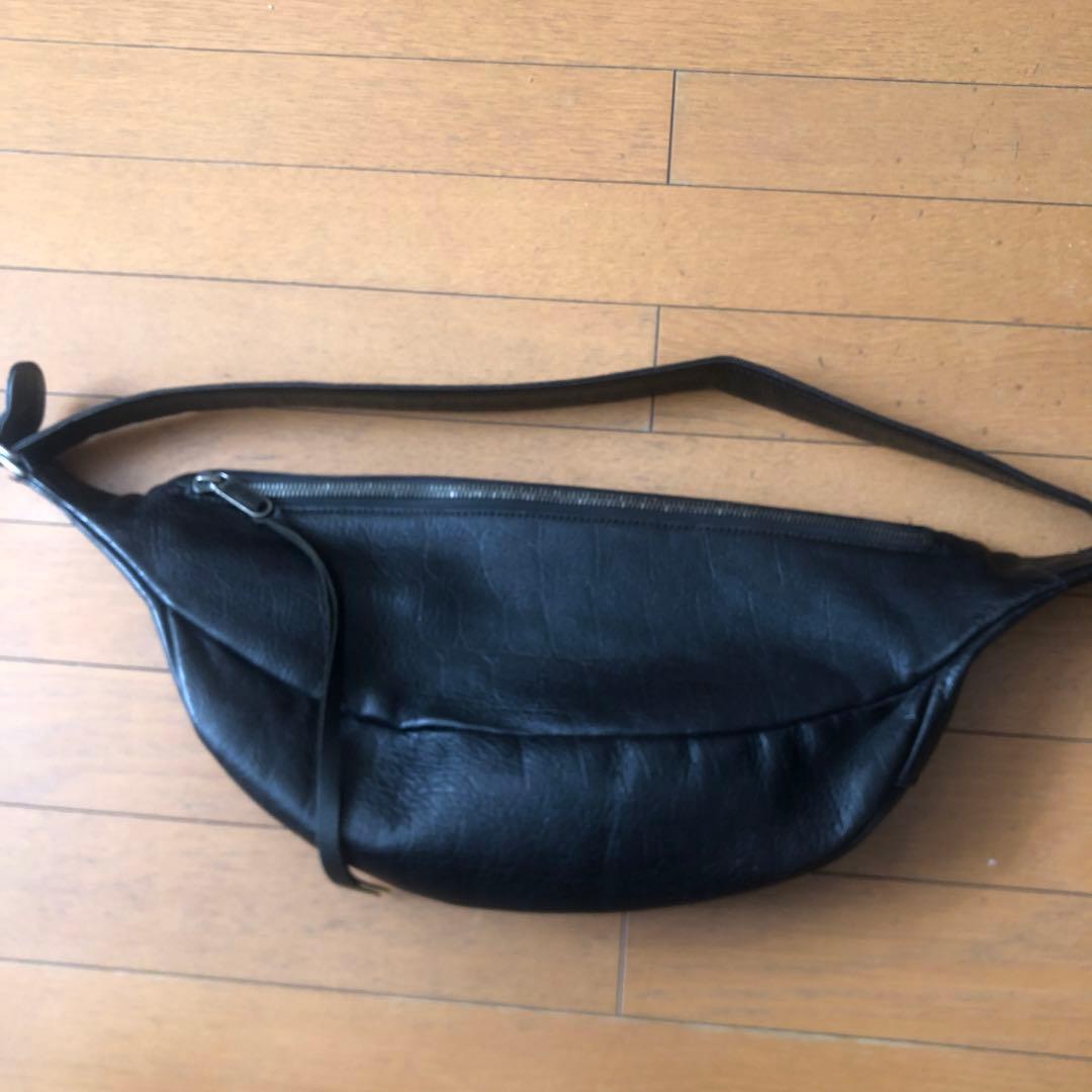 jam  made黒レザーボディバッグ500ml4本入ります