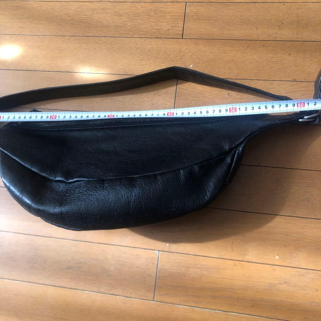 jam  made黒レザーボディバッグ500ml4本入ります