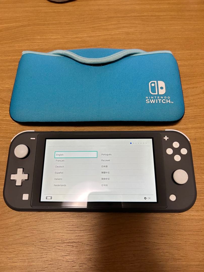 Nintendo Switchライト　本体　グレー