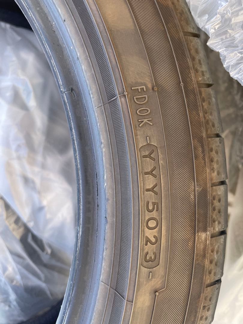 【バリ山】2023年製❣️ノーマルタイヤ 4本YOKOHAMA 215/45R17