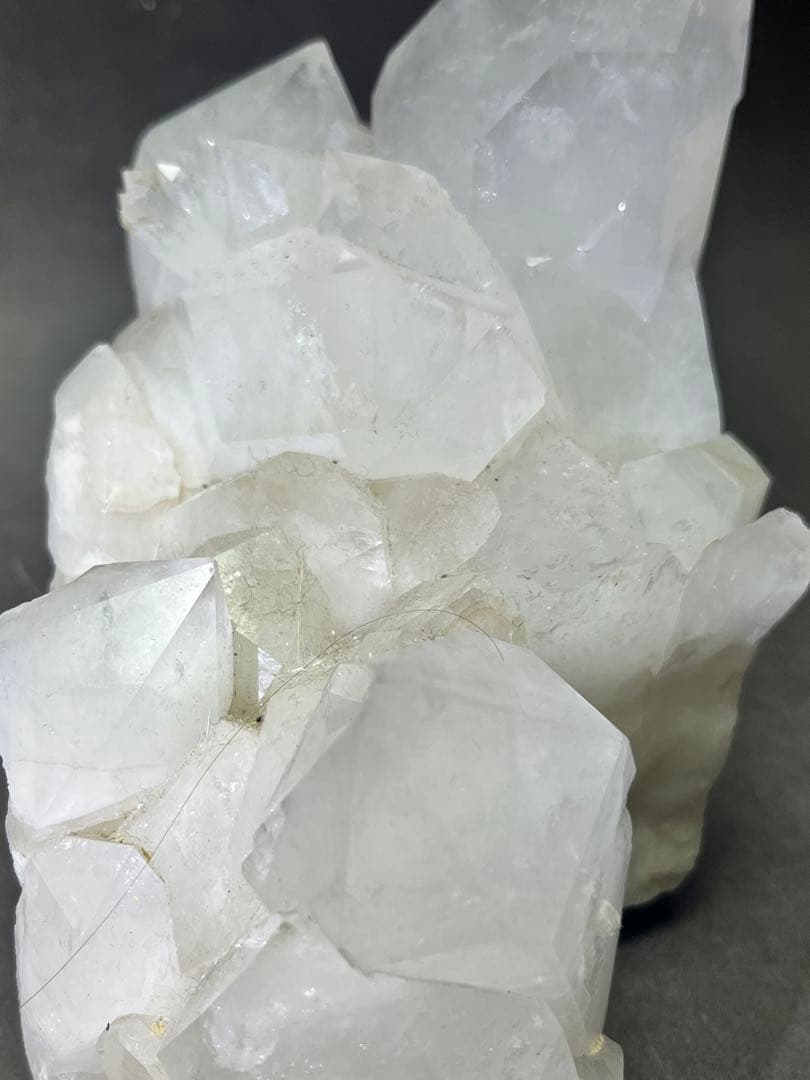 ブラジル産　水晶クラスター　1.3kg