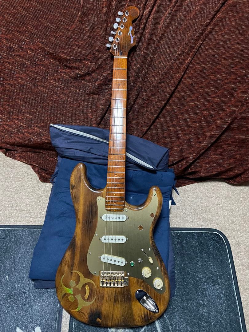 たたたあ)))ストラトキャスター　22F ノーブランド