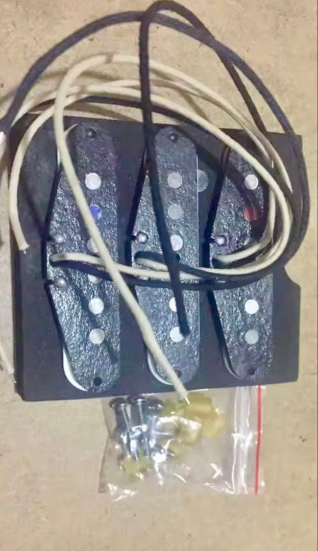 たたたあ)))ストラトキャスター　22F ノーブランド