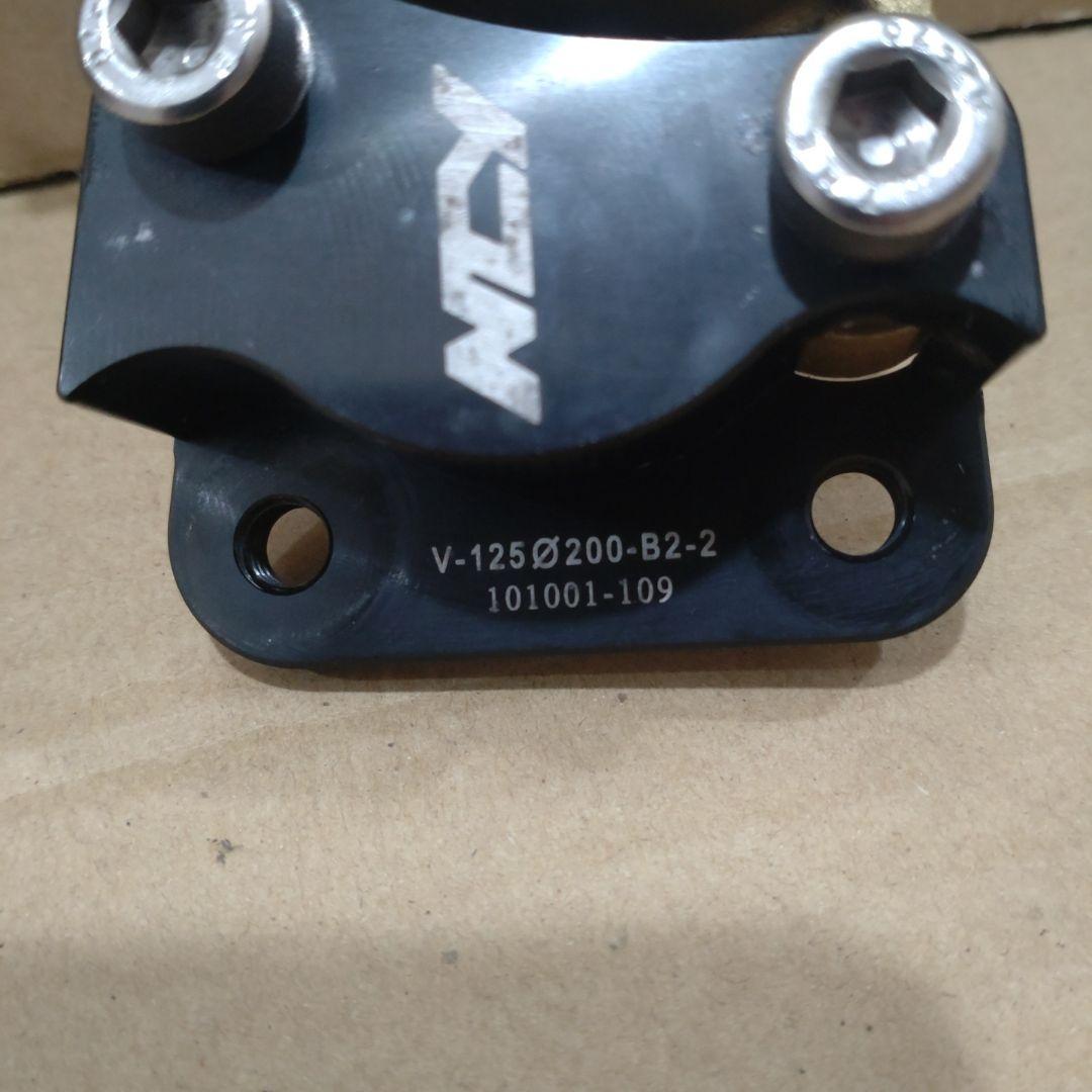 アドレスV125G 200mm ブレーキローター/キャリパー/サポート NCY