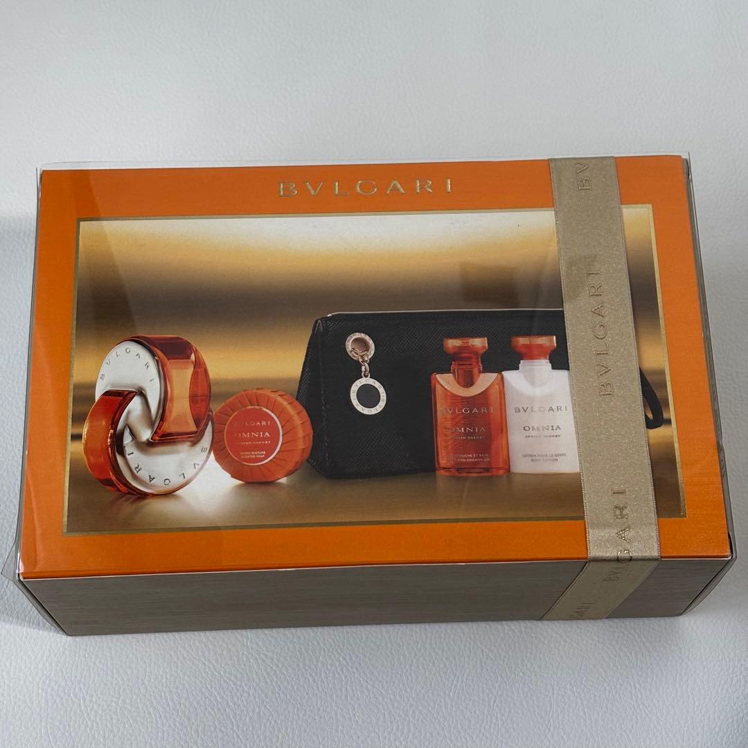 【希少】ブルガリ オムニア ガーネット オードトワレ 65ml ギフトセット