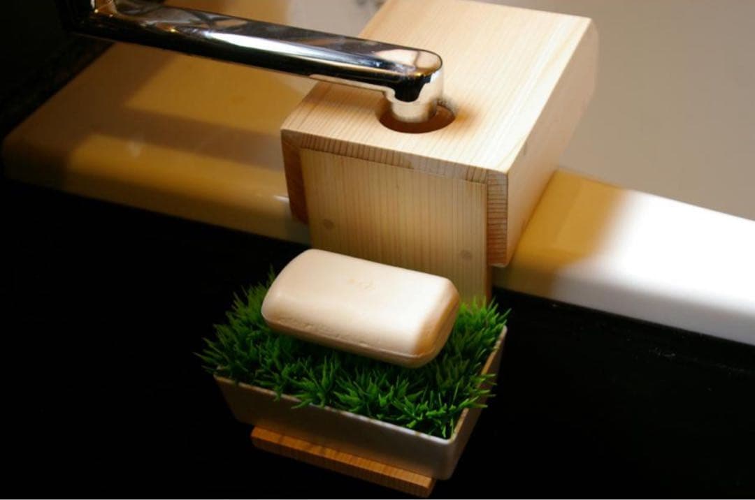 青森産ヒバ 木製浴槽 (オマケ：新品の木製湯口も付けます◎)