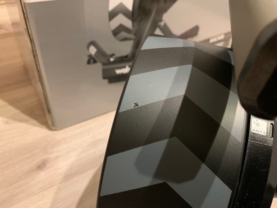 【美品】Wahoo KICKR スマートトレーナー V4