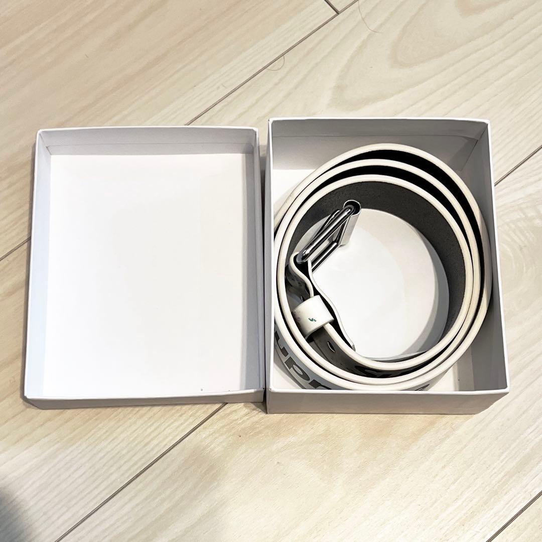 ほ*ろ様 【新品•未使用】Supreme Repeat Leather Belt