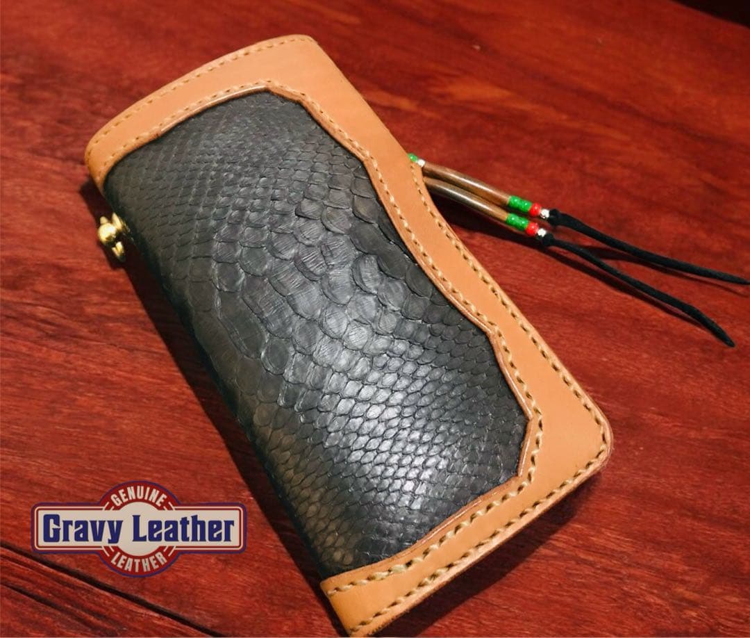 Gravy Leather 最高級 ブラックパイソン 本革 長財布 サドルレザー