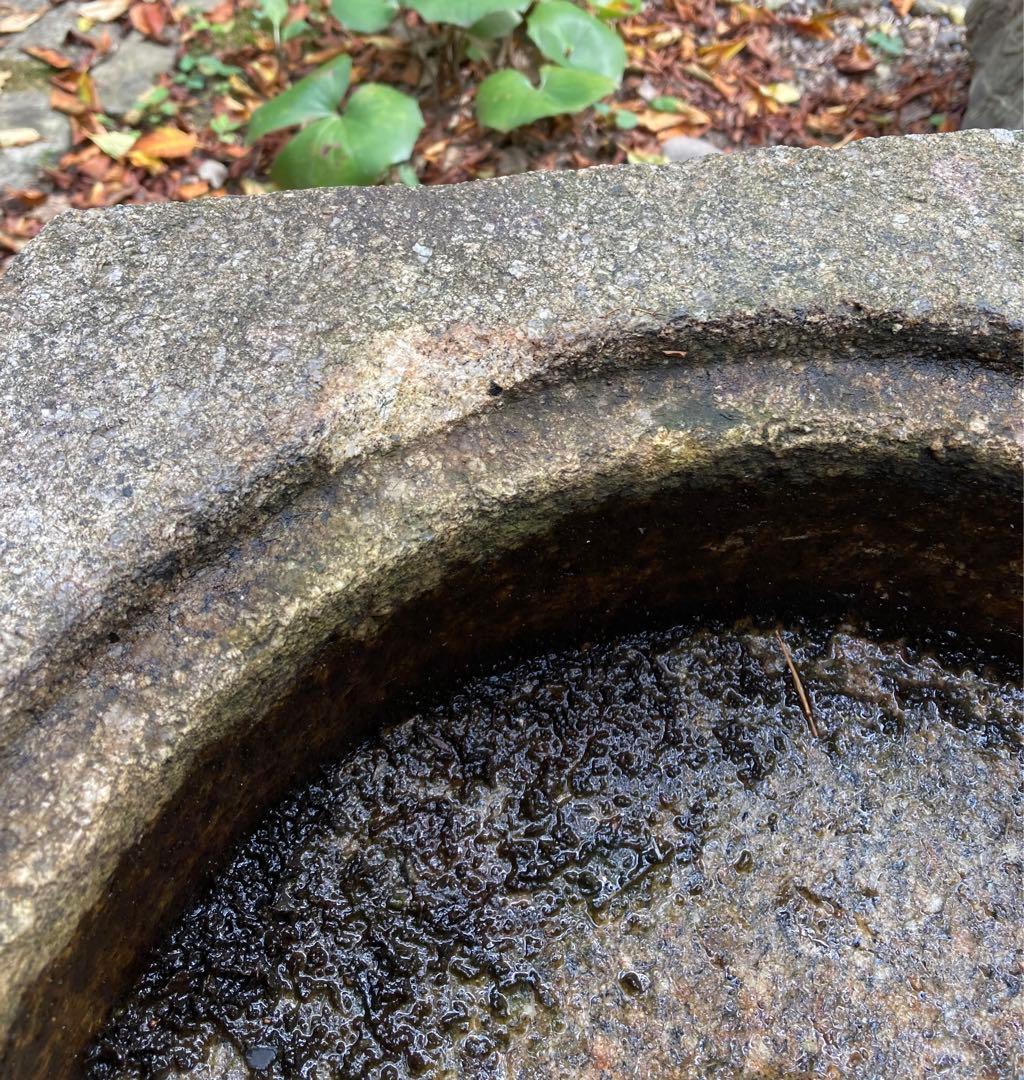 奈良石製六角水鉢