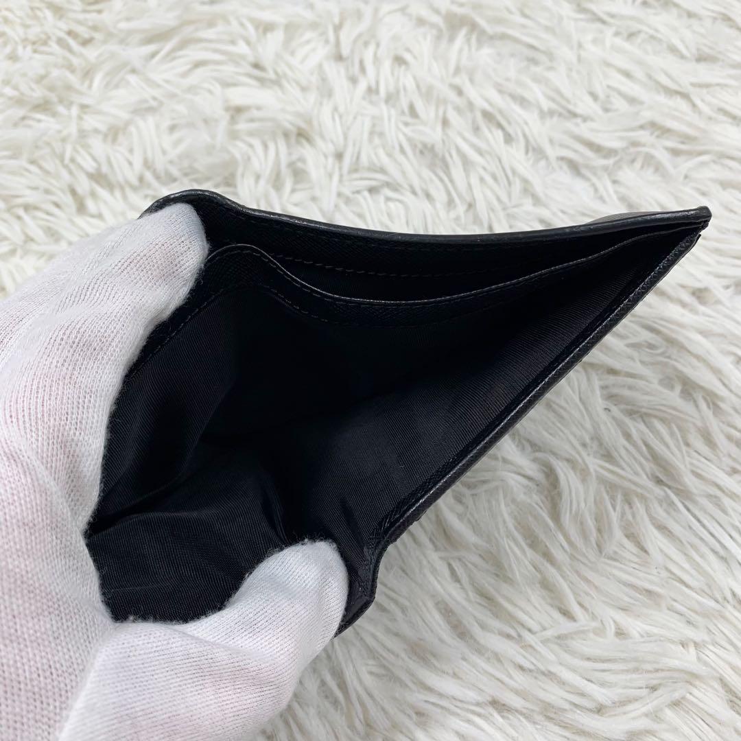 【✨美品✨】プラダ 二つ折り財布 メタルロゴ サフィアーノ ブラック 保存袋付き