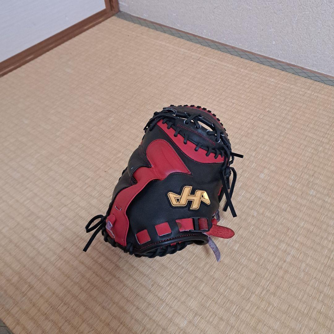 【限定値下げ】ハタケヤマ　甲斐モデル　軟式グローブ 黒/赤 右投げ用