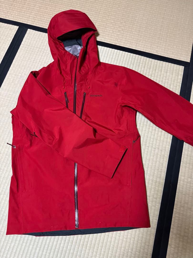 Patagonia トリオレット・ジャケット　赤　Mサイズ